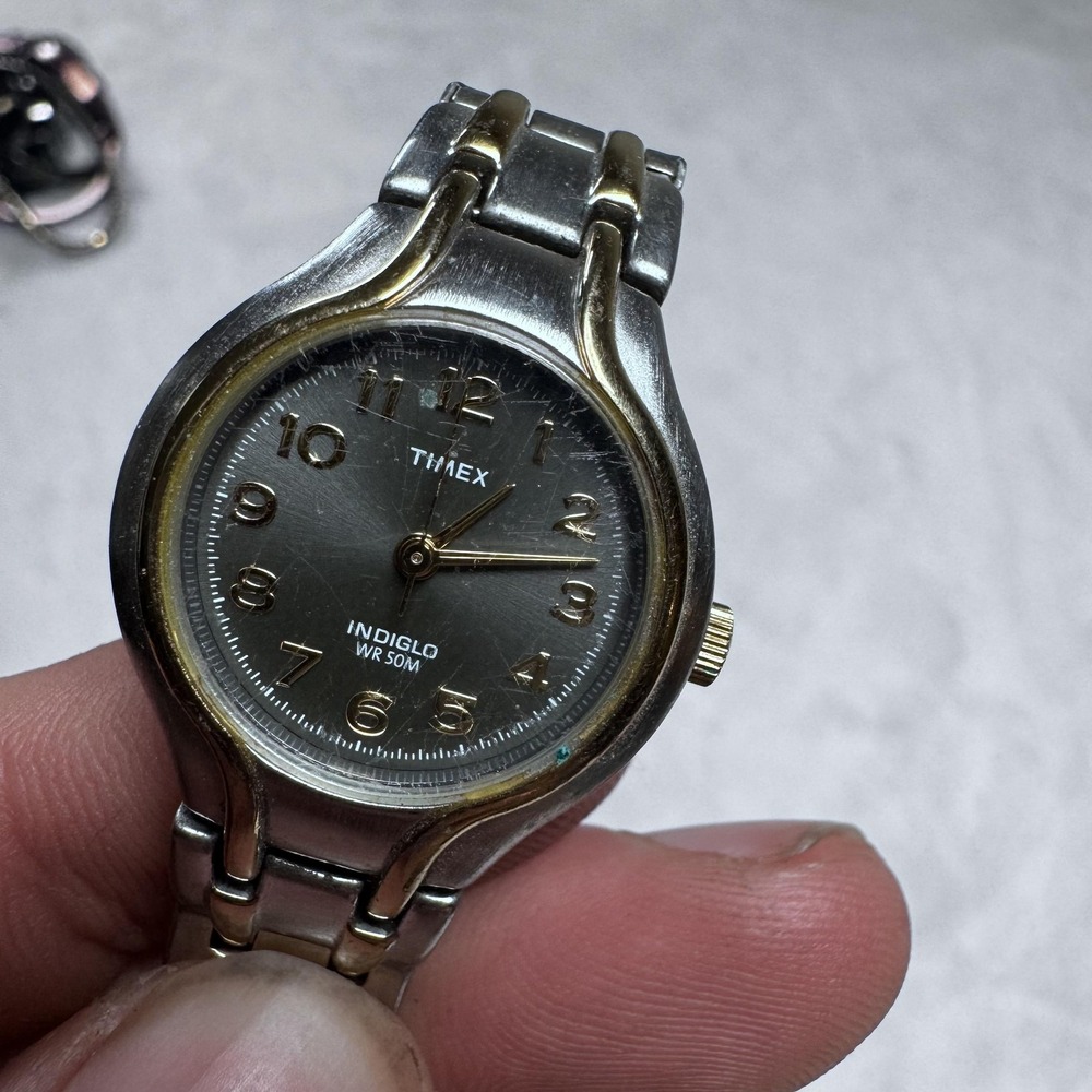 Timex Indiglo WR 50M‎ Two Tone Stainless Steel Analog Watch Quartz Gray Dial